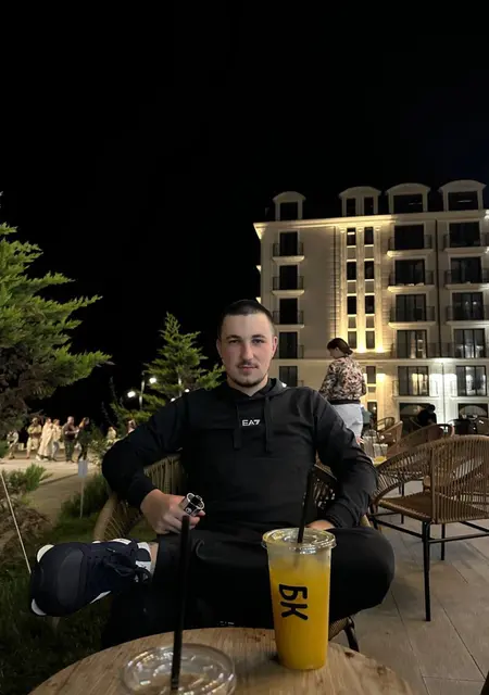 Николай из Анапы, ищу на сайте приятное времяпровождение