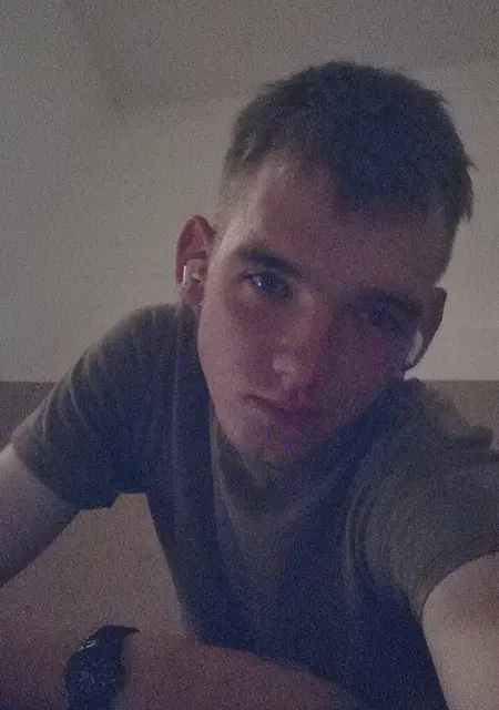 Дима из Альметьевска, ищу на сайте знакомства на одну ночь