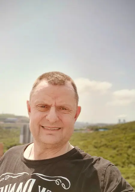 Влад из Владивостока, мне 55, познакомлюсь на одну ночь