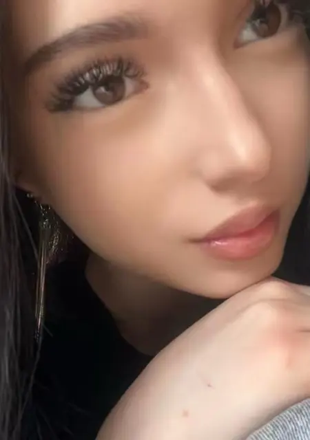 Я Викуля, 22, знакомлюсь для открытые отношения в Краснодаре