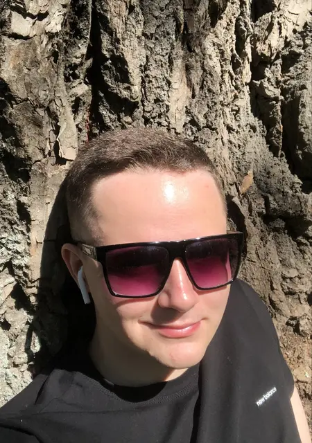 Я Борис, 20, знакомлюсь без обязательств в Ломоносове