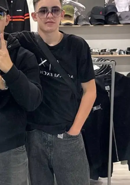 Егор из Курска, мне 20, познакомлюсь на одну ночь