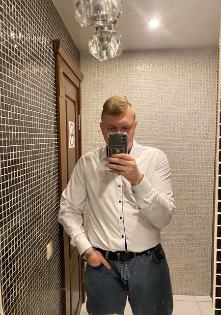 Иван из Курчатова, мне 21, познакомлюсь на одну ночь