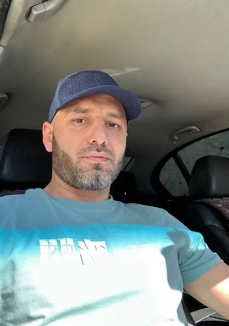 Karim из Махачкалы, ищу на сайте открытые отношения