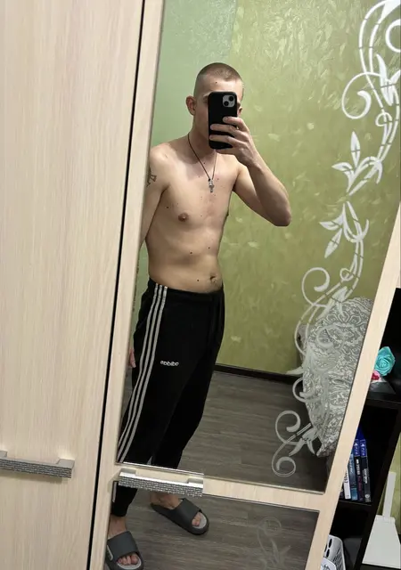 Артем из Нижнего Новгорода, мне 20, познакомлюсь для открытые отношения