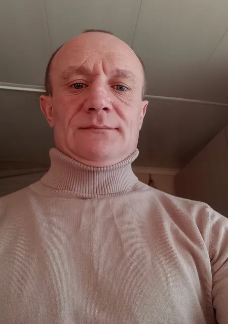 Николай из Санкт-Петербурга, мне 41, познакомлюсь на одну ночь