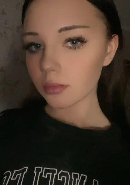 Я Аня, 23, знакомлюсь для дружбы в Череповце