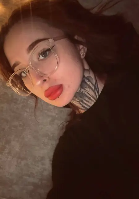 Я Алина, 25, знакомлюсь без обязательств в Москве