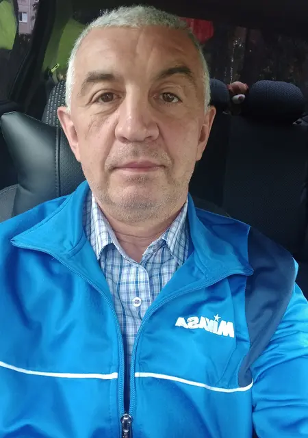 Я Александр, 55, знакомлюсь для совместных путешествий в Омске