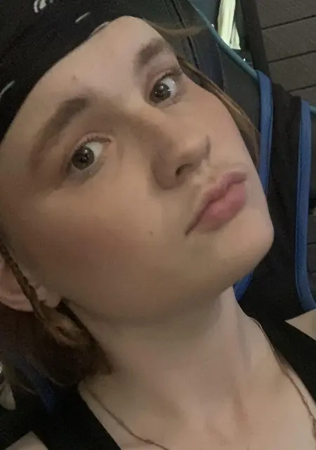Я , 26, из Москвы, ищу знакомство