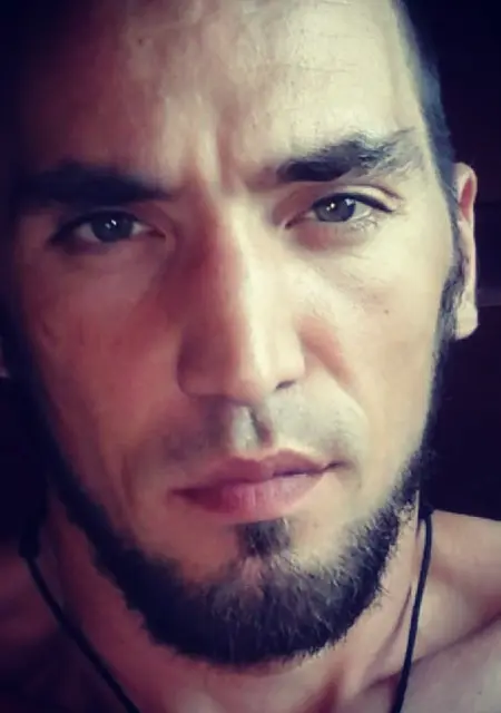 Genri из Москвы, мне 36, познакомлюсь на одну ночь