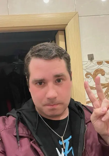 Artyom из Петропавловска-Камчатского, ищу на сайте общение