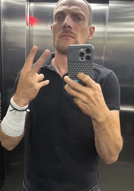 Сергей из Симферополя, мне 42, познакомлюсь на одну ночь