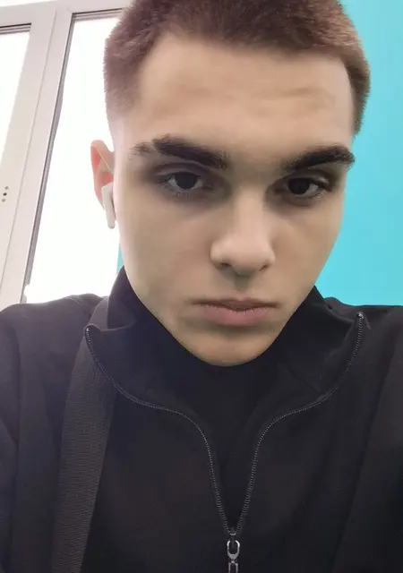 Я Максим, 18, из Самары, ищу знакомства на одну ночь