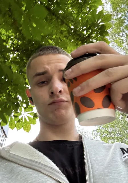 Я Andrei, 18, знакомлюсь на одну ночь в Москве