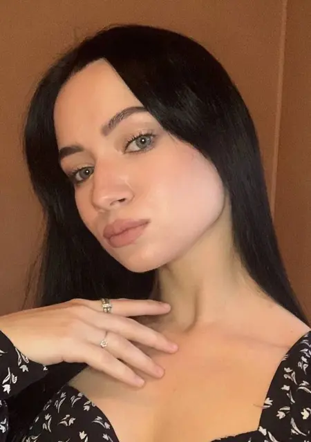 Лиза из Лесосибирска, мне 20, познакомлюсь для постоянных отношений