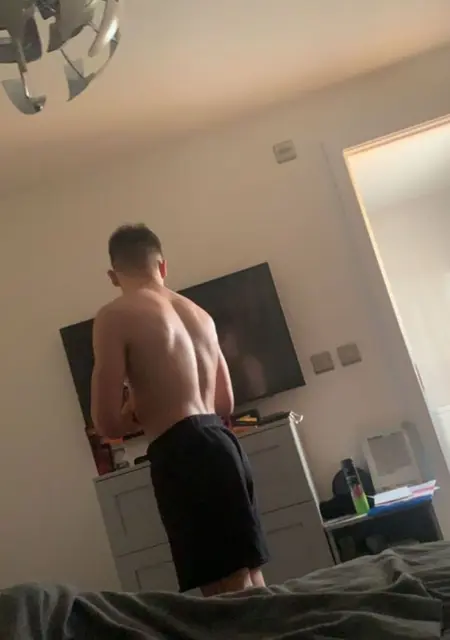 Карл из Орехово-Зуево, ищу на сайте знакомства без обязательств