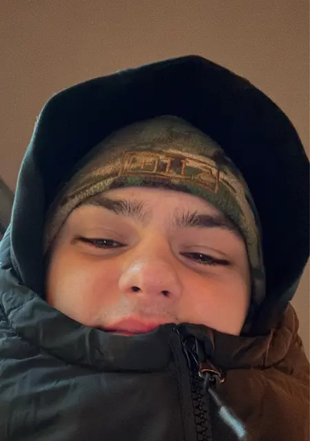 Я Гия Георгий, 22, из Иванова, ищу знакомство для дружбы