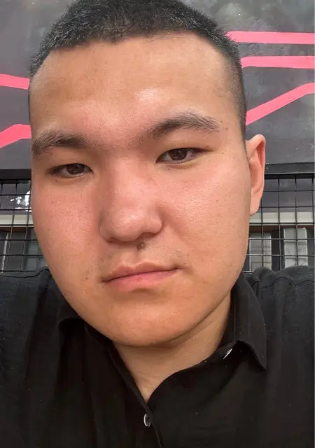 Альбин из Горно-Алтайска, мне 22, познакомлюсь без обязательств