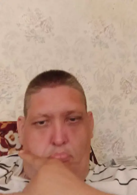 Я Вова Яценко, 25, из Ульяновска, ищу знакомство для вирта