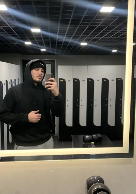 Я Бега, 25, из Уфы, ищу знакомства без обязательств