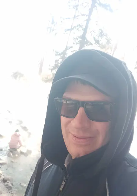 Алексей из Улан-Удэ, мне 41, познакомлюсь для вирта