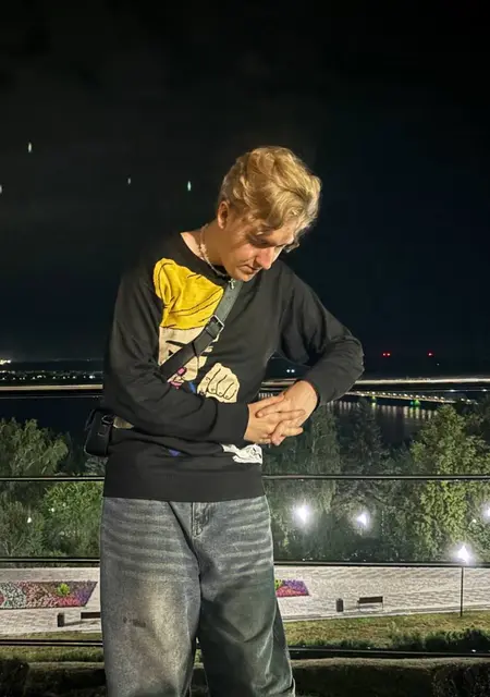 Я Андрей, 25, из Ульяновска, ищу знакомство для открытые отношения