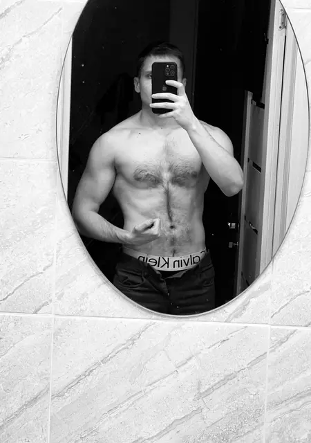 Ivan из Абакана, мне 29, познакомлюсь для приятного времяпровождения