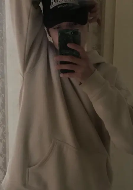 Я Максим, 23, из Пензы, ищу знакомства без обязательств