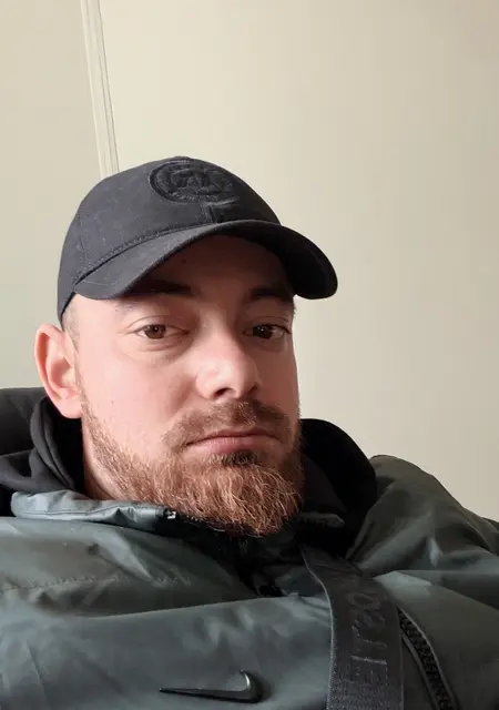 Руслан из Симферополя, ищу на сайте приятное времяпровождение