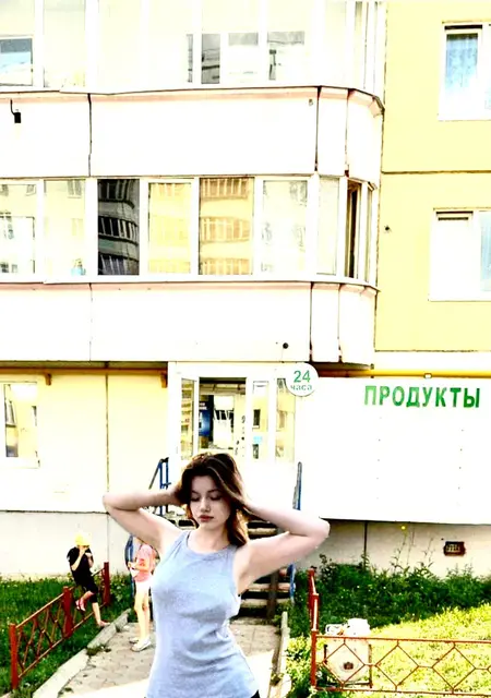 Я Виктория, 25, знакомлюсь без обязательств в Перми