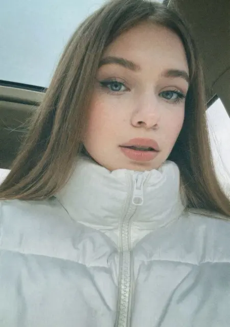 Алина из Иркутска, мне 23, познакомлюсь для совместных путешествий