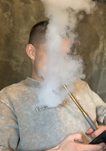Я Никита, 21, из Липецка, ищу знакомства без обязательств