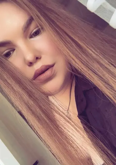 Я Анастейша, 23, знакомлюсь для открытые отношения в Кирове
