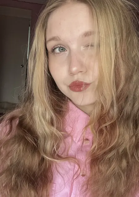 Я Светлана, 18, знакомлюсь для открытые отношения в Челябинске