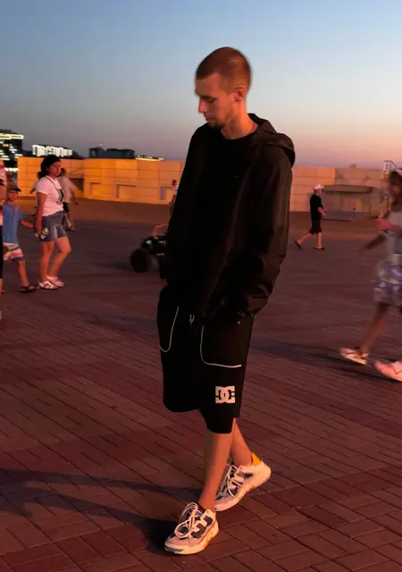 Глеб из Геленджика, ищу на сайте знакомства на одну ночь