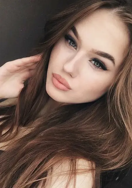 Юлия из Санкт-Петербурга, мне 19, познакомлюсь для вирта