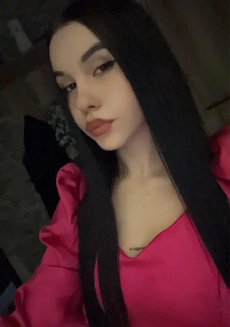 Алёна из Ростова-на-Дону, мне 25, познакомлюсь для общения
