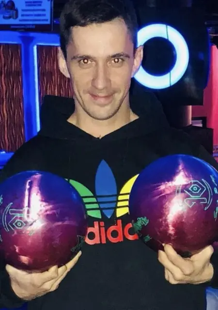 Я Jack, 40, знакомлюсь для открытые отношения в Москве