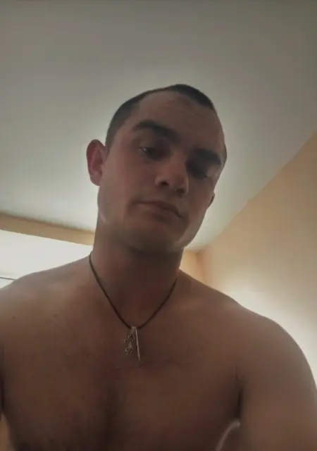 Эдуард из Джанкоя, ищу на сайте знакомства без обязательств