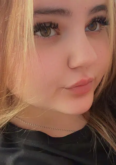 Я Александра, 21, знакомлюсь для общения в Ставрополе