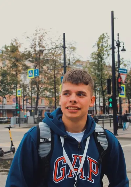 Кирилл из Екатеринбурга, мне 30, познакомлюсь для приятного времяпровождения