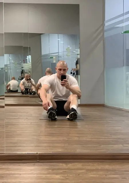 Я Ros, 22, знакомлюсь для общения в Уфе