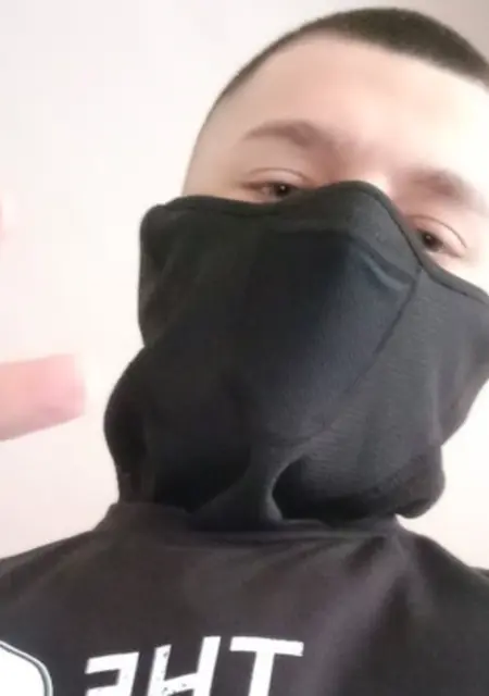 Я Илья, 19, знакомлюсь на одну ночь в Туле