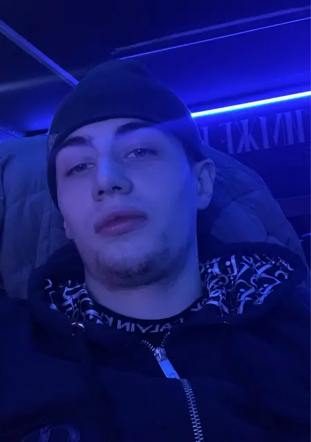 Dk Dk из Нижневартовска, мне 22, познакомлюсь на одну ночь