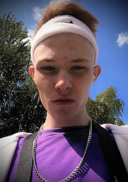 Дима из Редкино, ищу на сайте знакомства на одну ночь