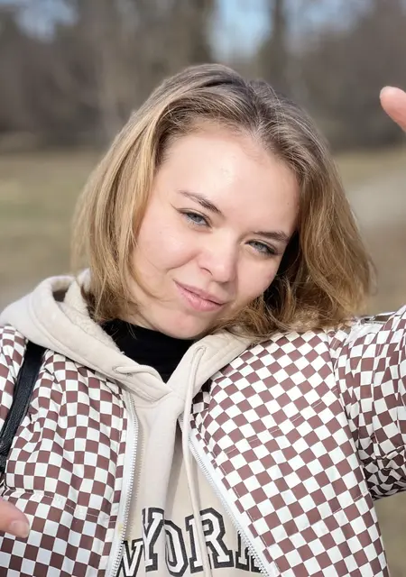 Я Ирина, 23, из Иркутска, ищу знакомство для открытые отношения