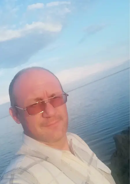 Владимир из Славгорода, мне 47, познакомлюсь для приятного времяпровождения
