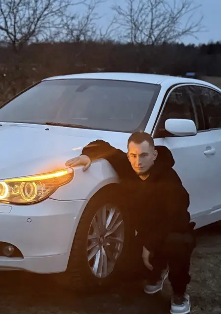 Я Макс, 21, знакомлюсь без обязательств в Пскове