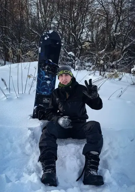 Я Артем, 33, из Анапы, ищу знакомство для постоянных отношений